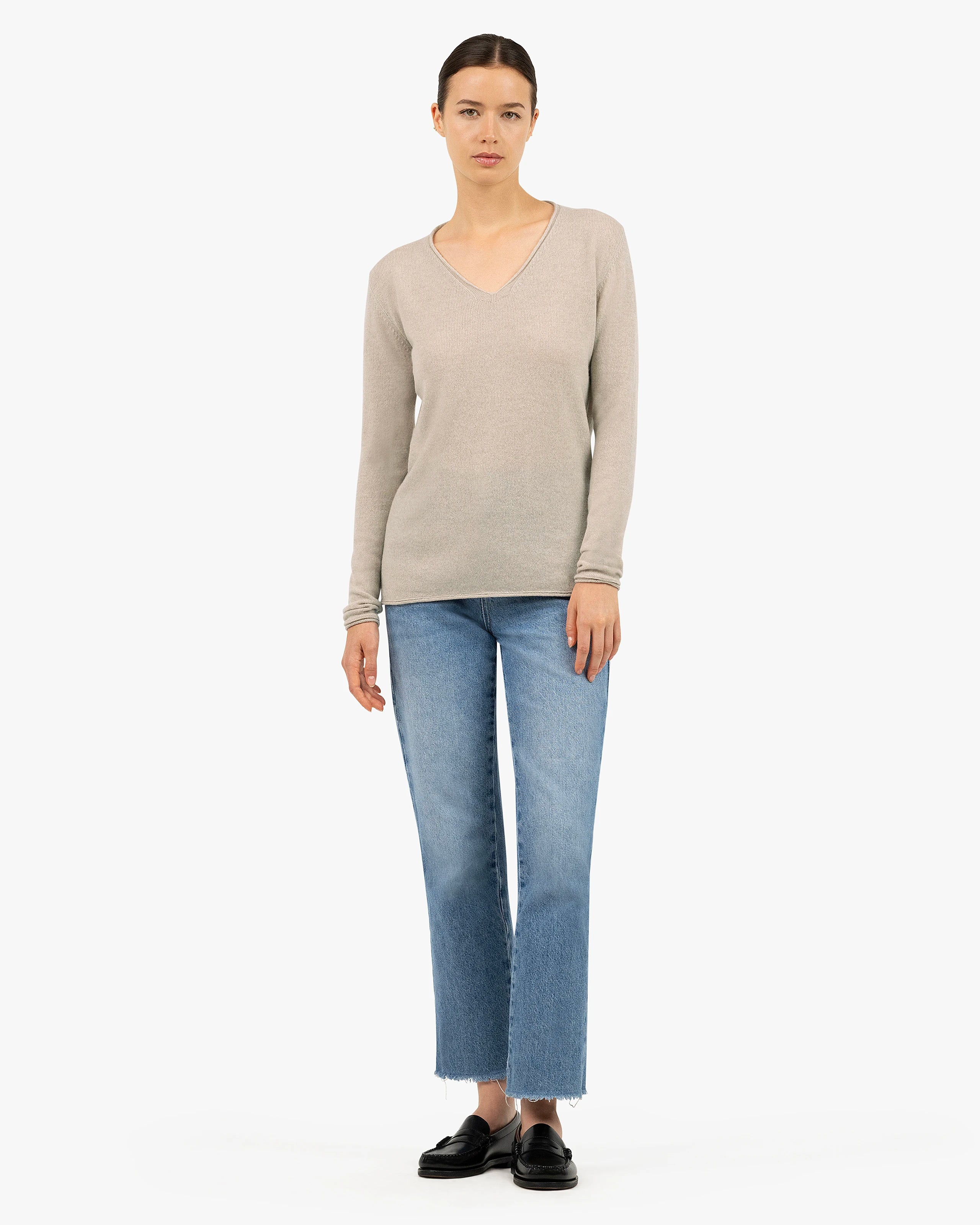 Lightness V-Neck Sweater - Beige Cashmere