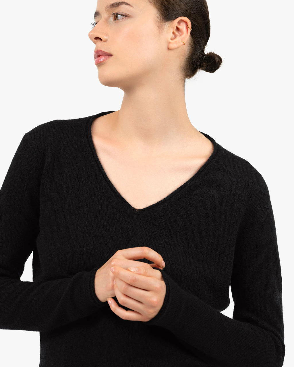 Lightness V-Neck Sweater - Black Cashmere