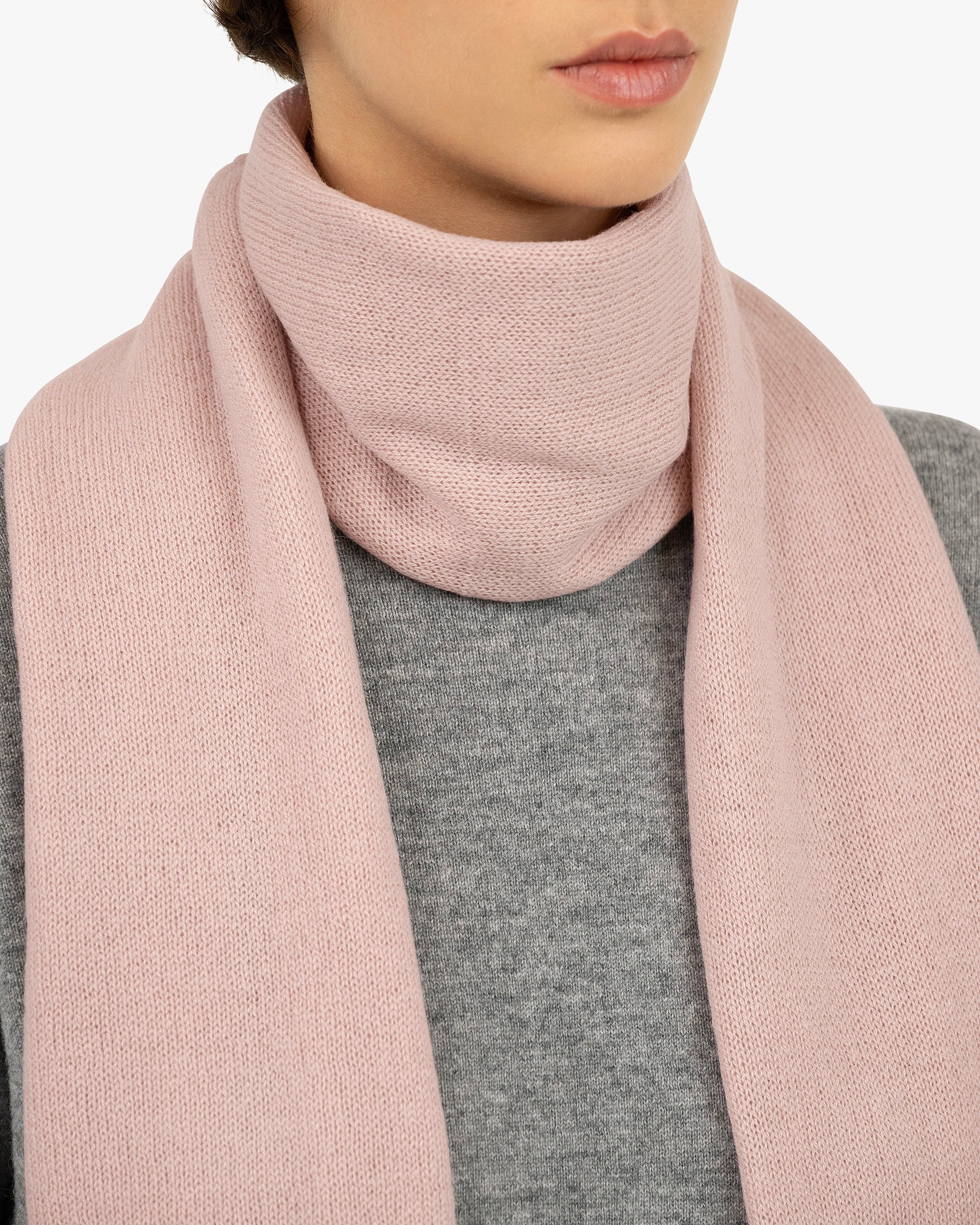 Women's Essential Maxi Scarf - Rose Cashmere