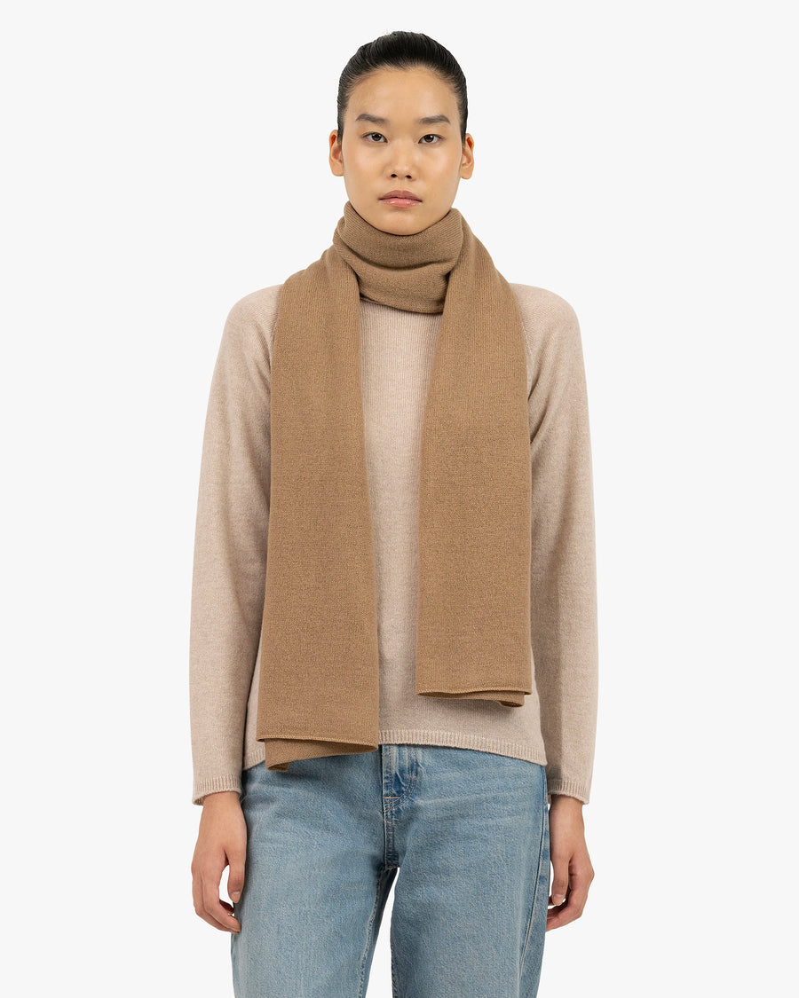Women's Essential Maxi Scarf - Camel Cashmere