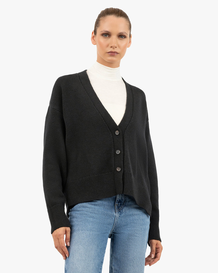 Women's Funes Cardigan - Black Merino