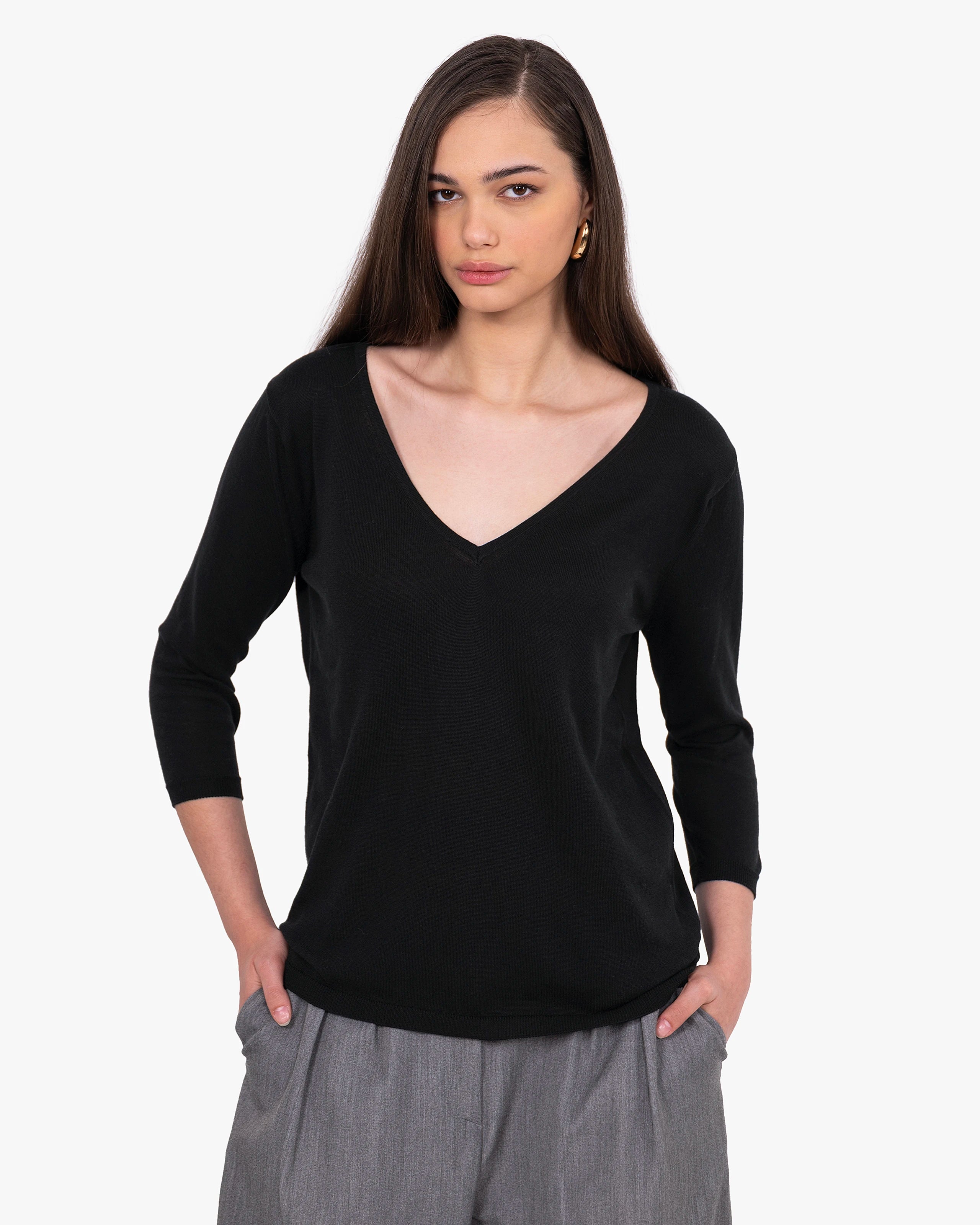 Women's Oasi V-Neck Sweater - Black Cotone