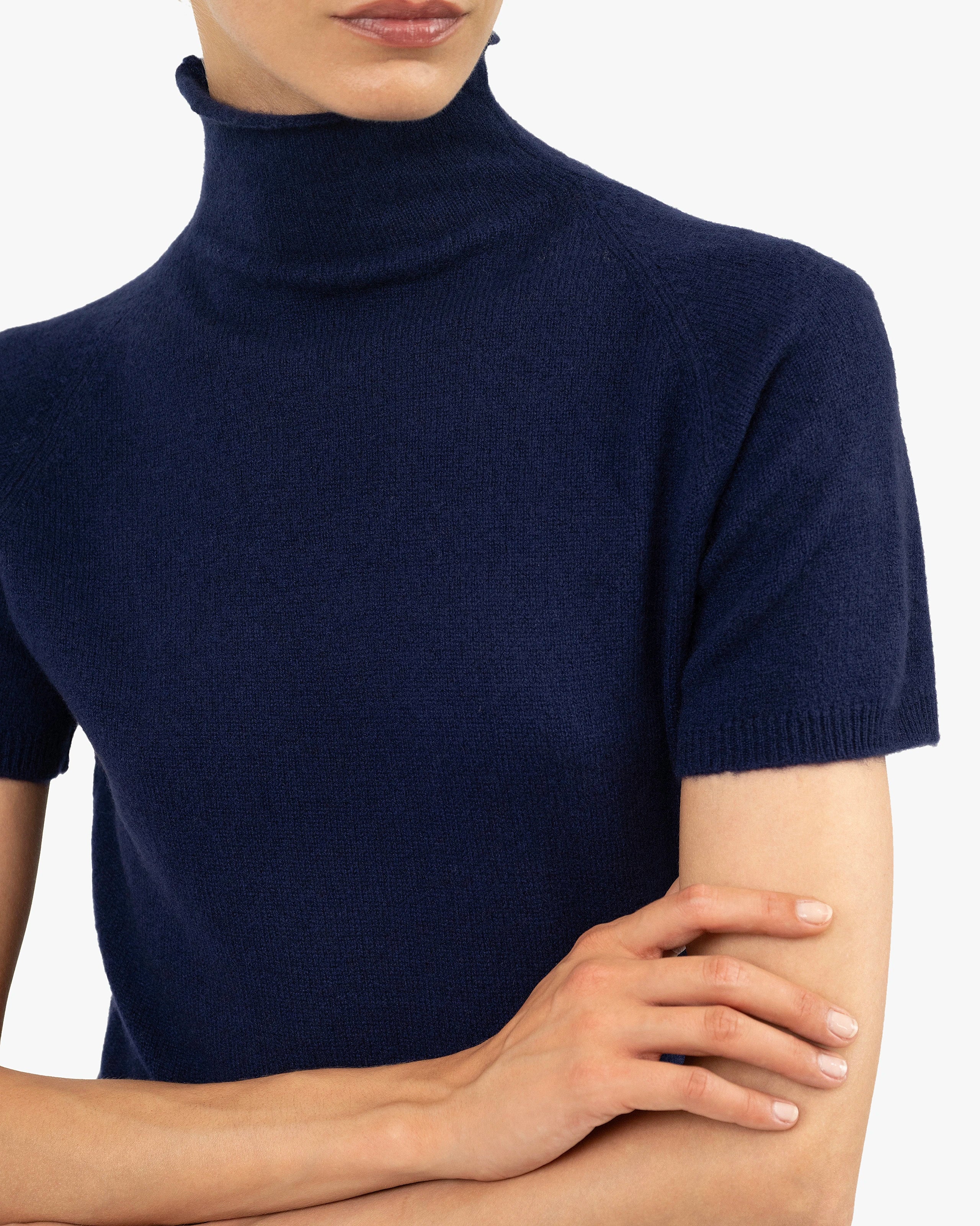 Piuma Mock Neck Tee - Blue Cashmere