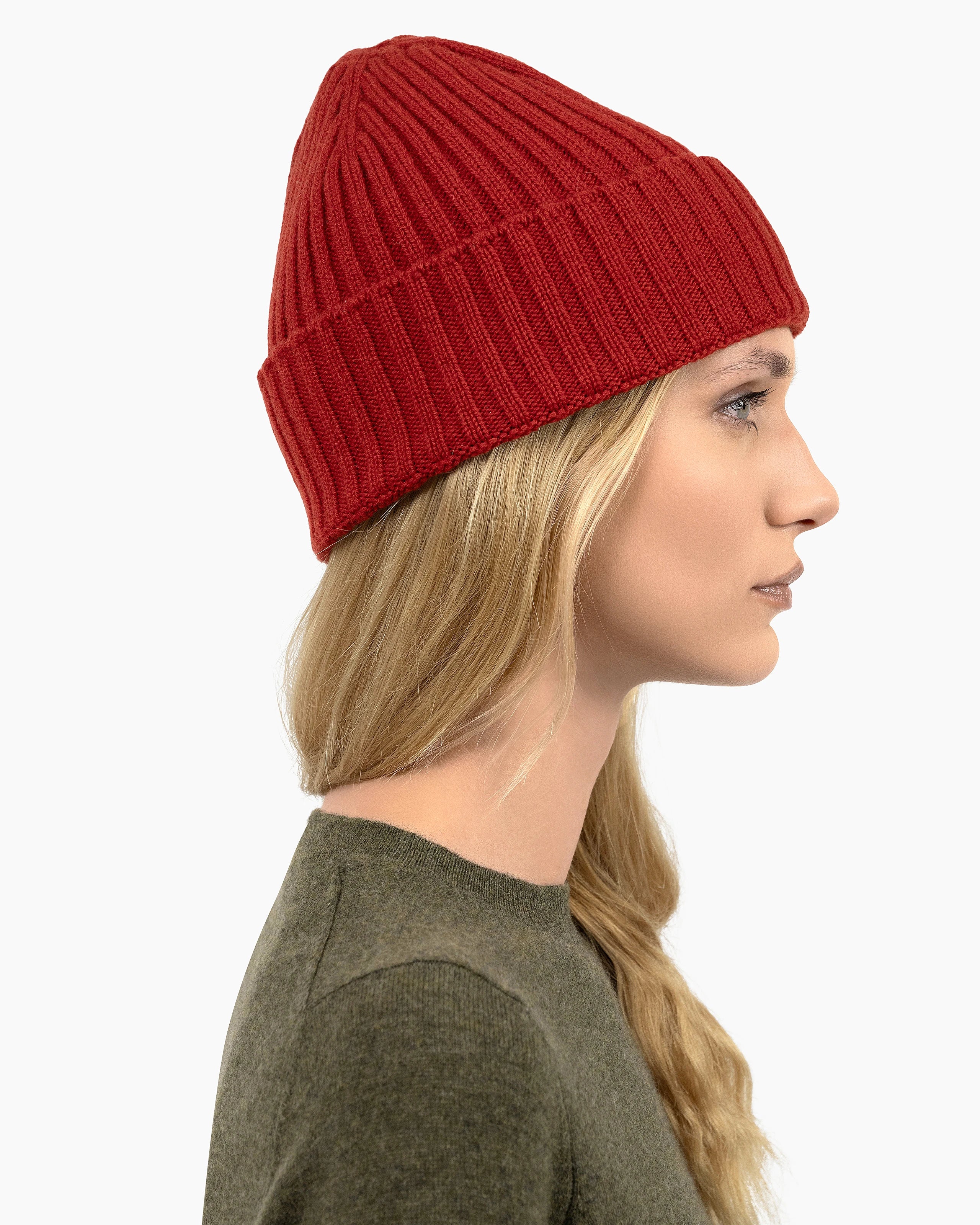 Women's Ribbed Hat - Red Cashmere