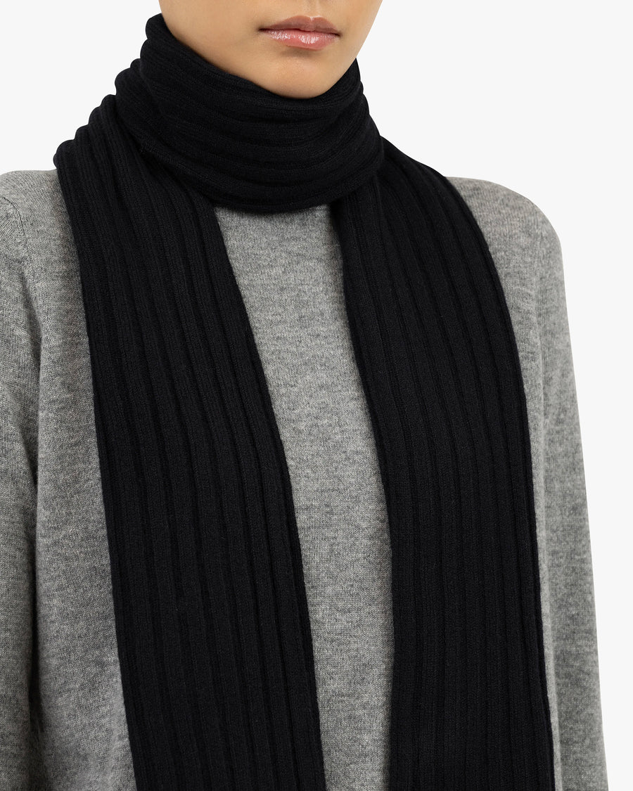 Women's Ribbed Scarf - Black Cashmere