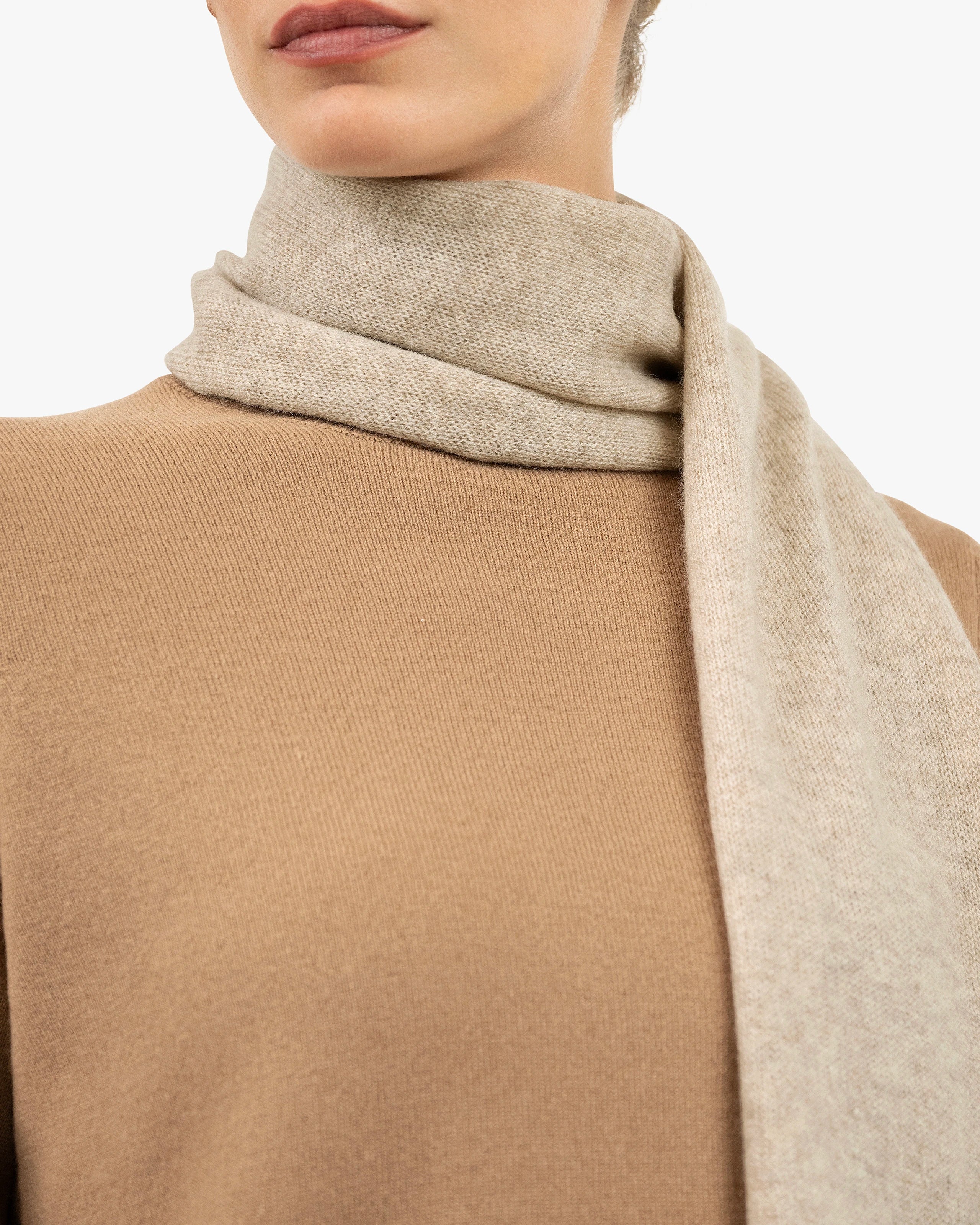 Women's Essential Scarf - Beige Cashmere