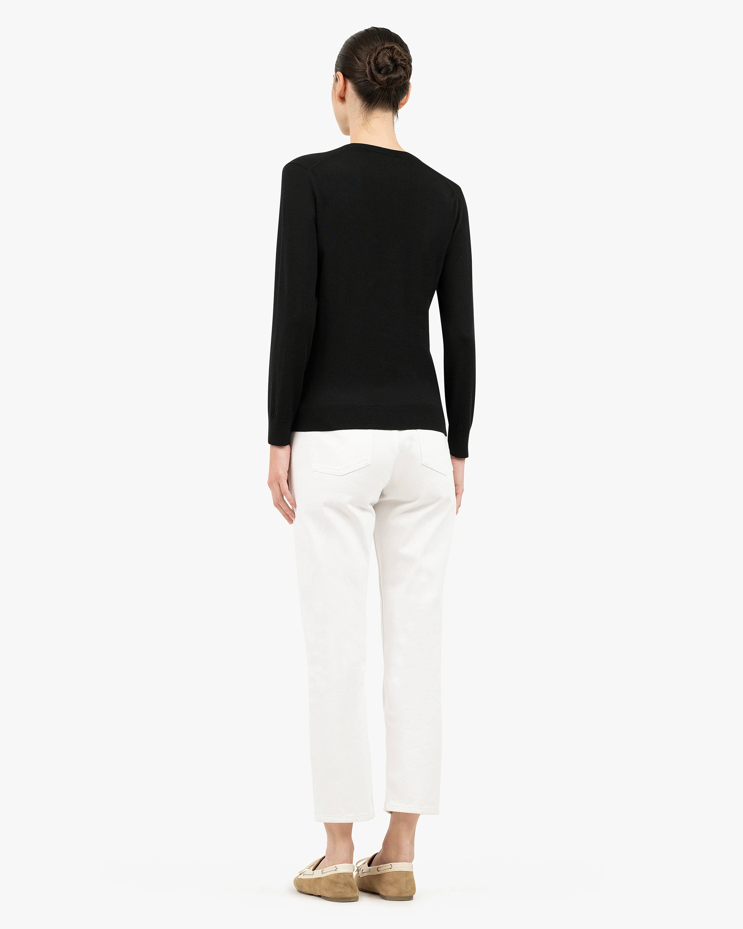 Women's Seraphine V-Neck Sweater - Black Merino Superfine