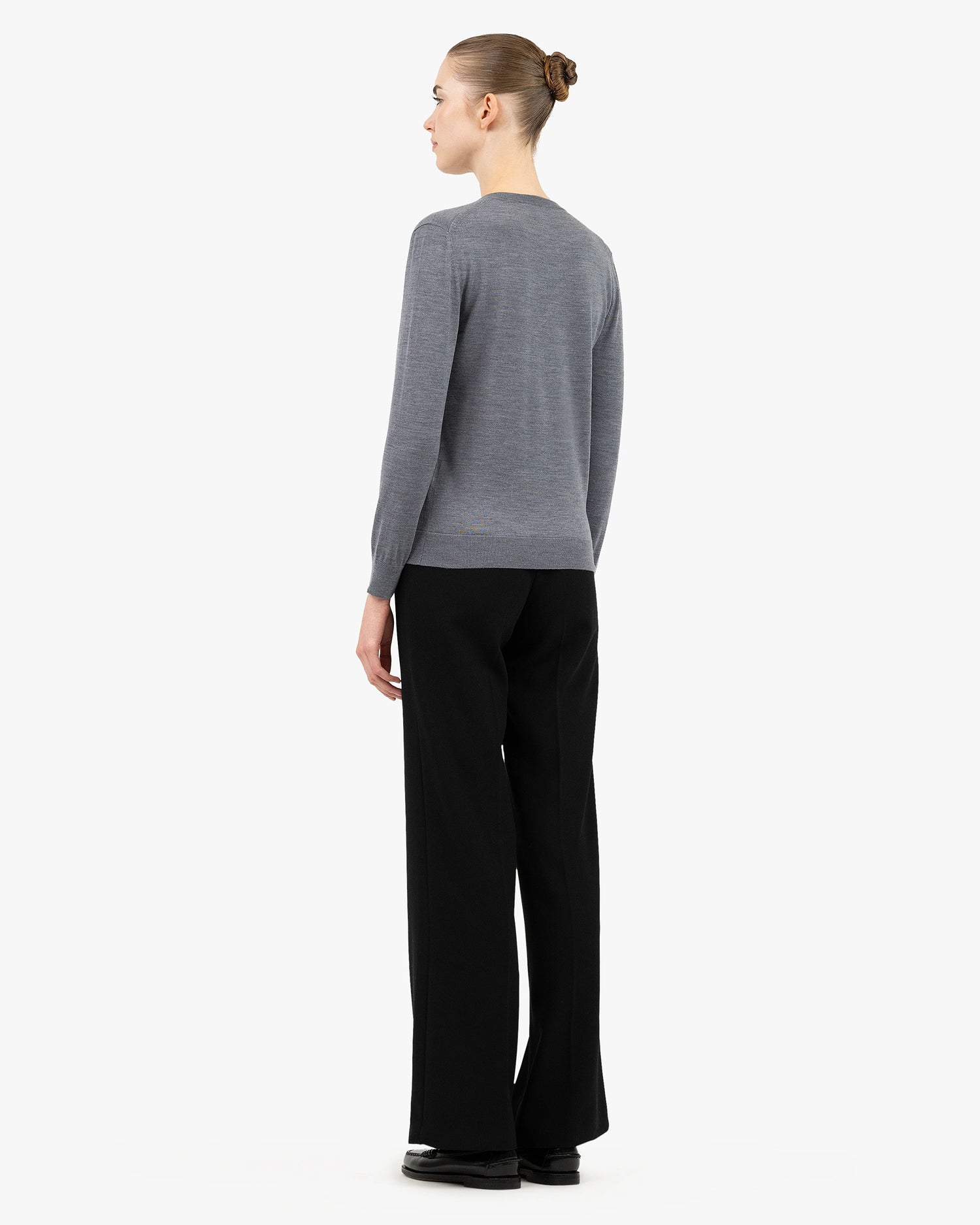Women's Seraphine V-Neck Sweater - Grey Merino Superfine