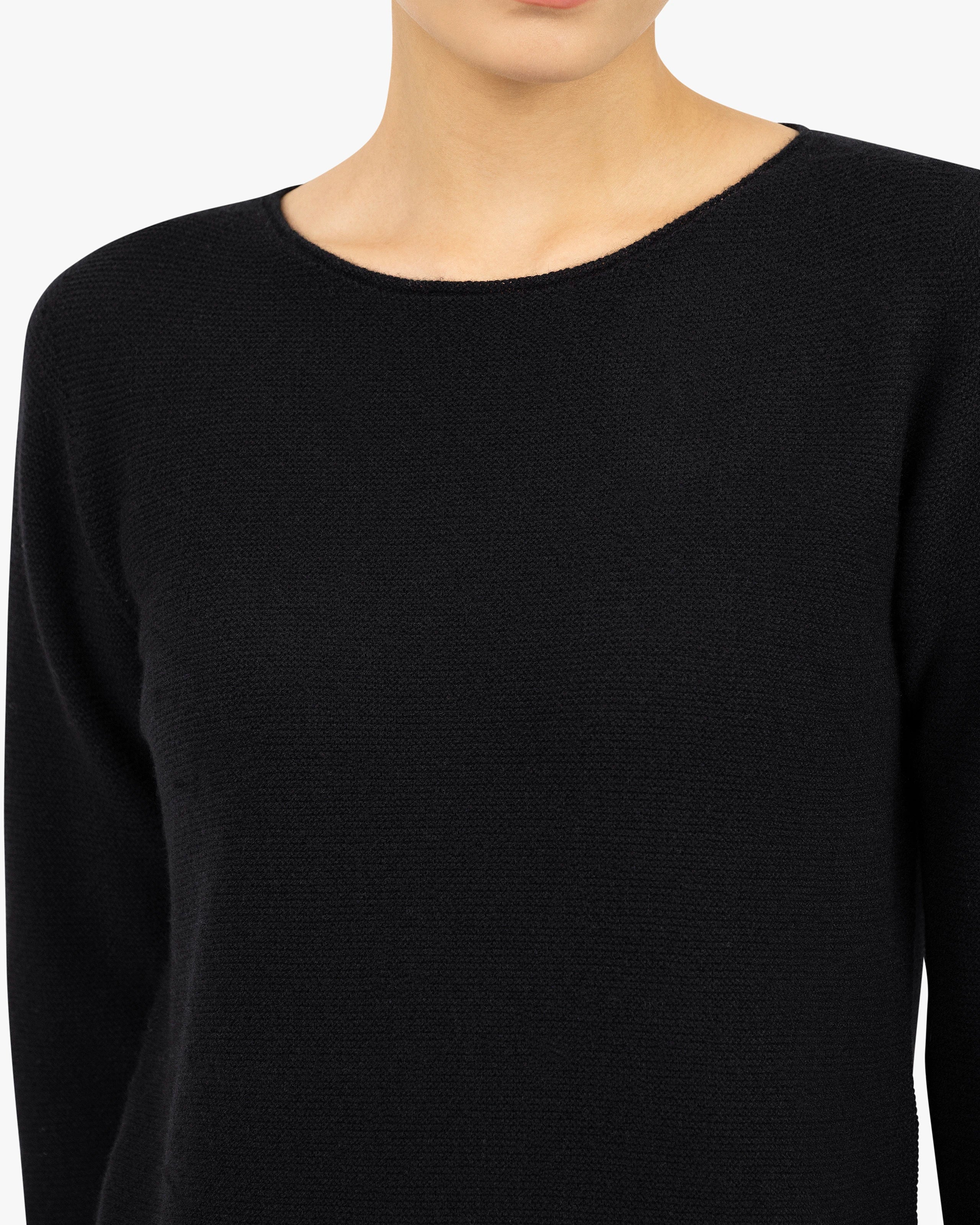 Soffio Boat Neck Sweater - Black Cashmere