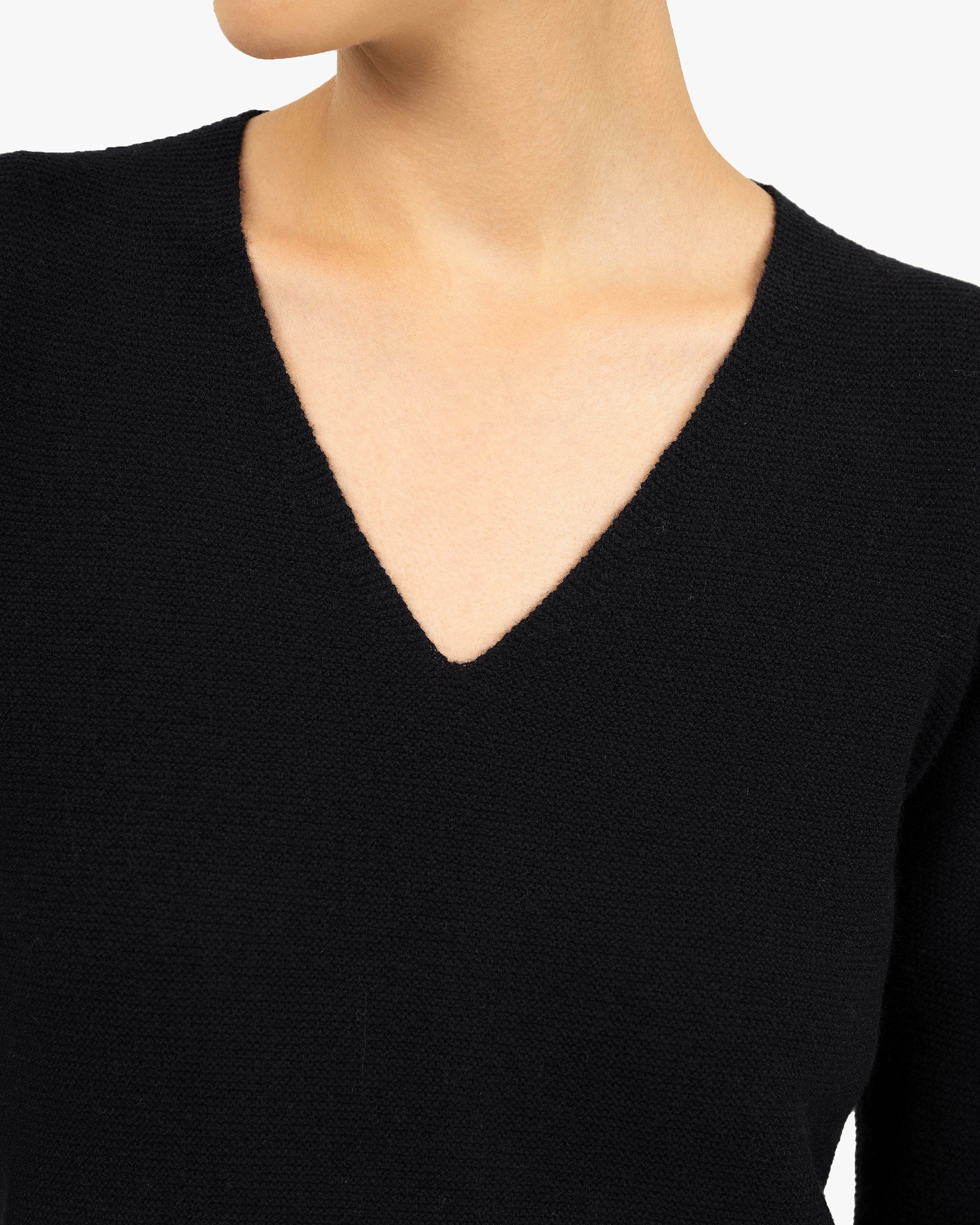 Women's Soffio V-Neck Sweater - Black Cashmere