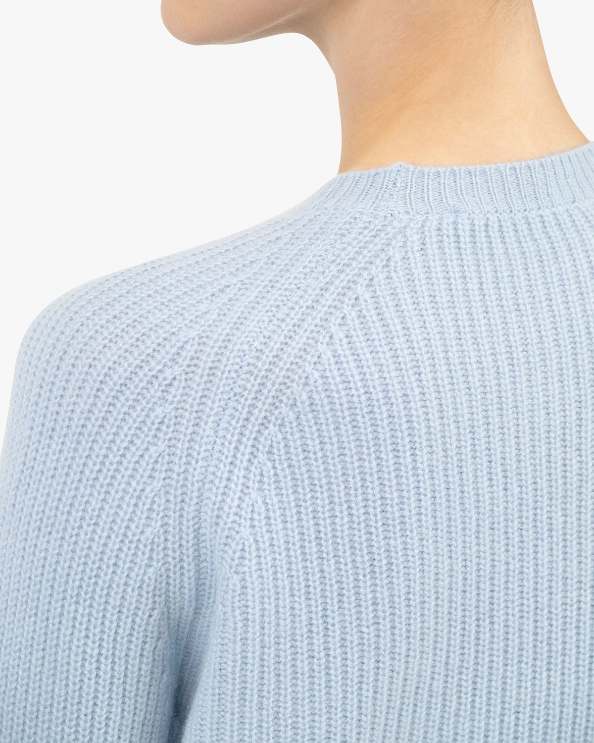 Cashmere Blue Women's Sorapis Cashmere Crew Neck Sweater - Light Blue | MaisonCashmere