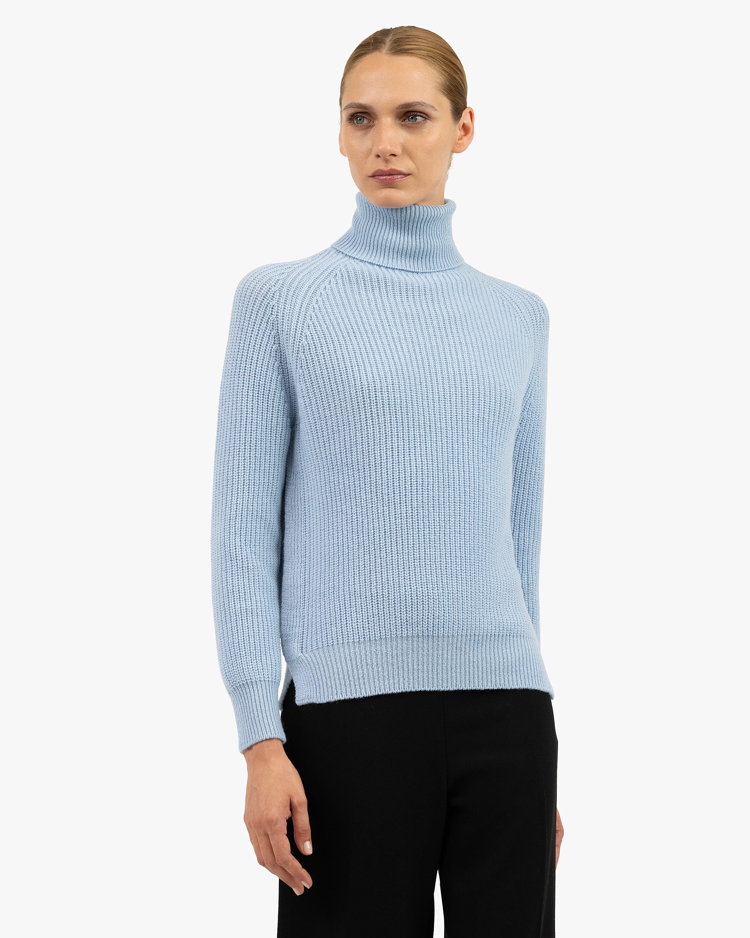 STONE  水色 ハイネックニット Women's Sorapis Cashmere Turtleneck Sweater - Light Blue