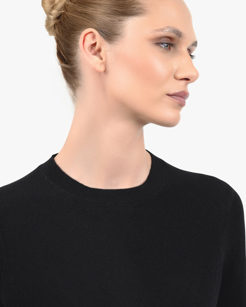 Women's Tribeca Crew Neck Sweater - Black Cashmere